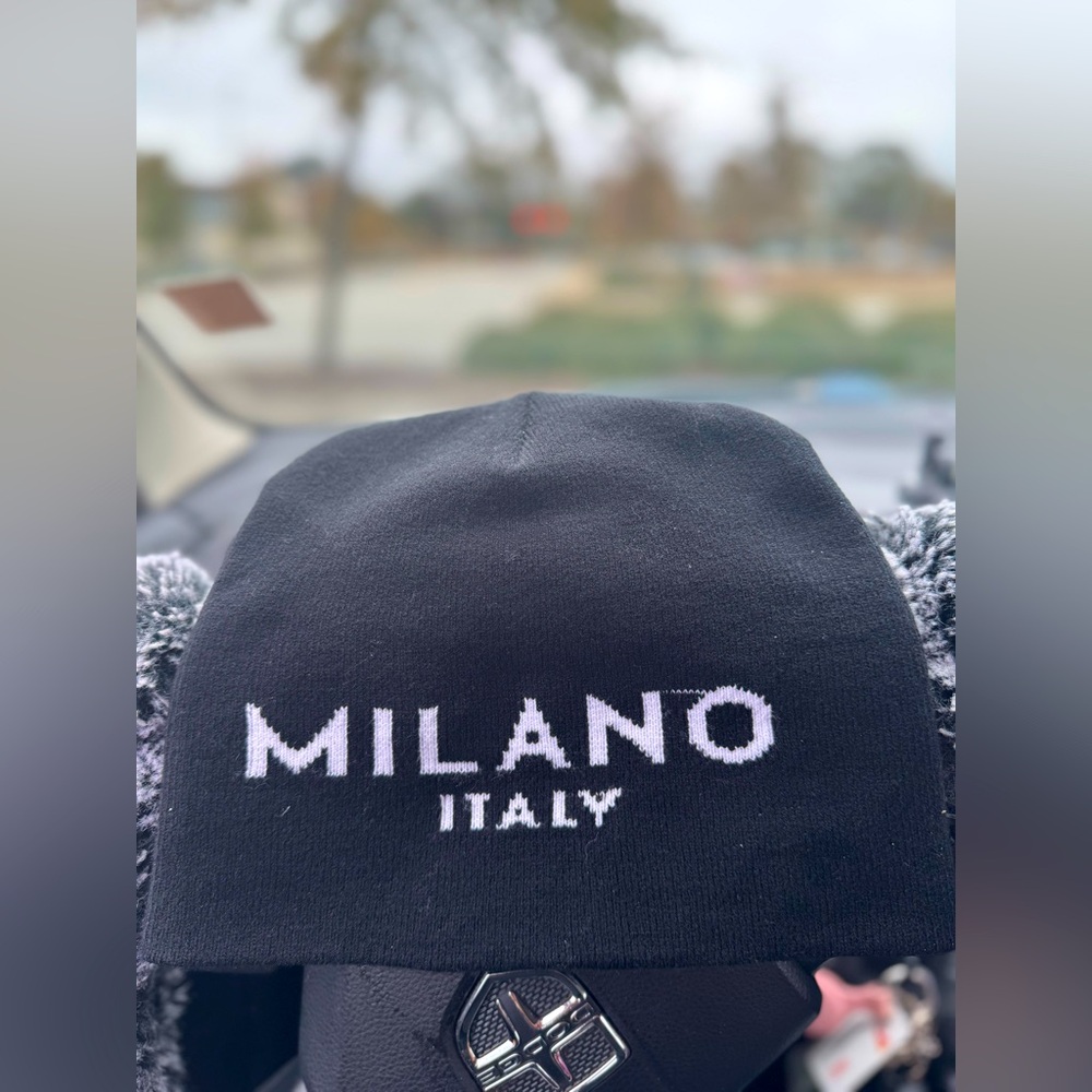 Milano skully